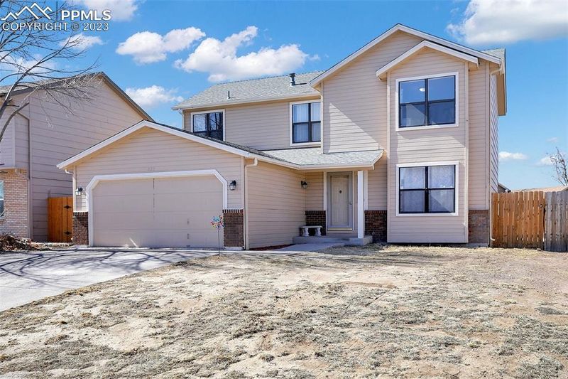 825 Hubbell Dr, Colorado Springs, CO 80911