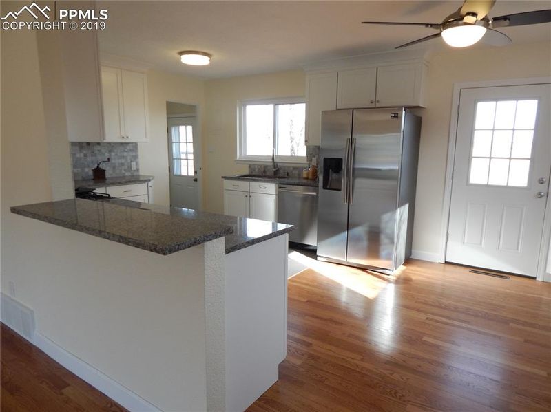 825 Skyway Blvd, Colorado Springs, CO 80905