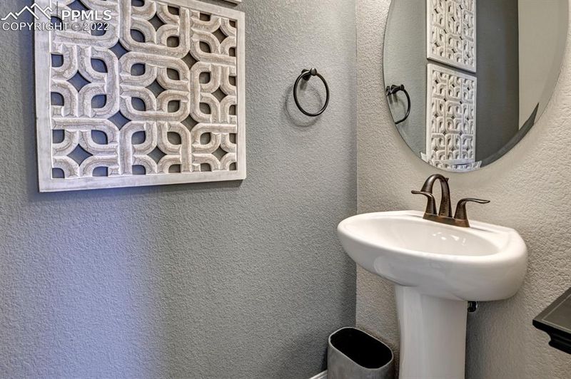 8253 Thedford Ct, Peyton, CO 80831