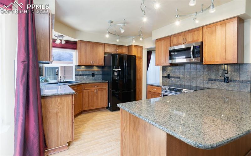 8255 Avens Cir, Colorado Springs, CO 80920