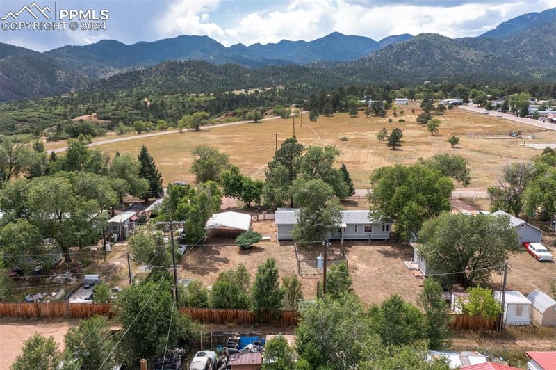 8255 Commanche Rd, Colorado Springs, CO 80926