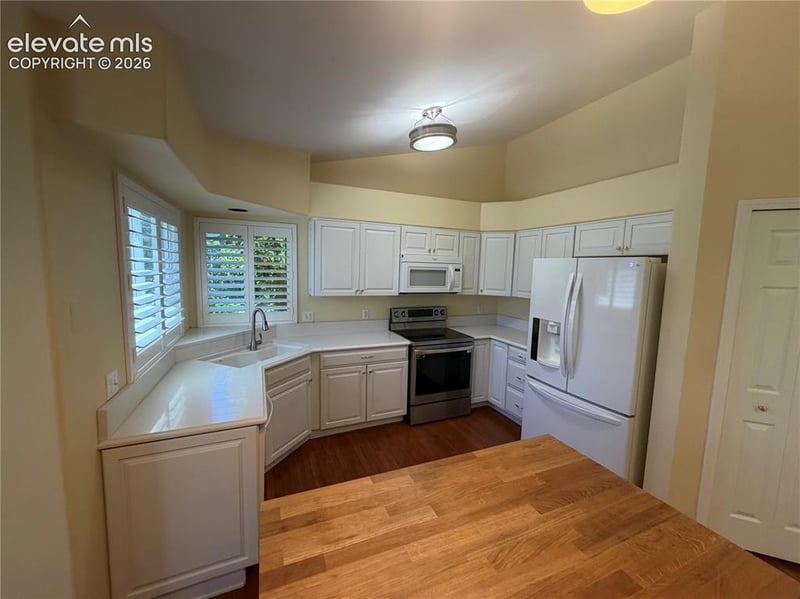 8258 Cooper River Dr, Colorado Springs, CO 80920