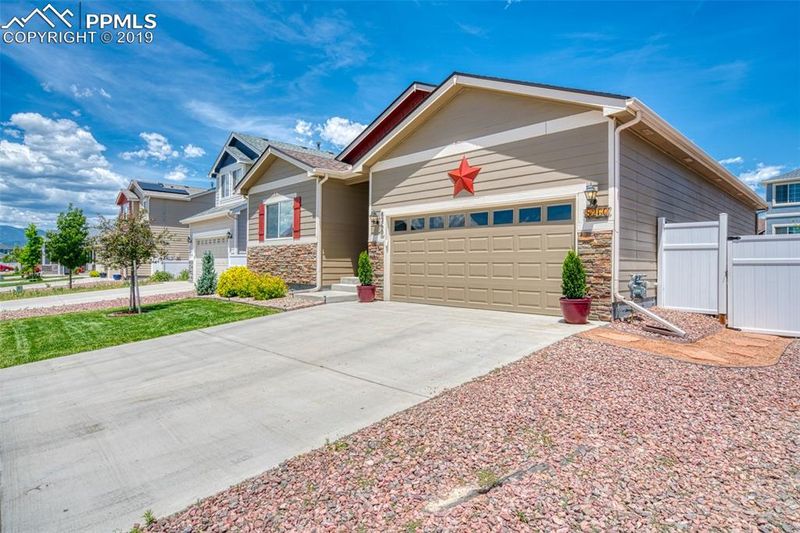 8260 Firecracker Trl, Fountain, CO 80817