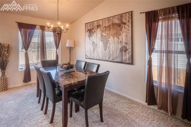 8263 Silver Glen Dr, Fountain, CO 80817