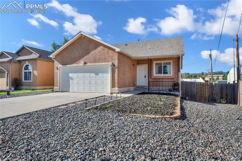827 Circle Rd, Palmer Lake, CO 80133