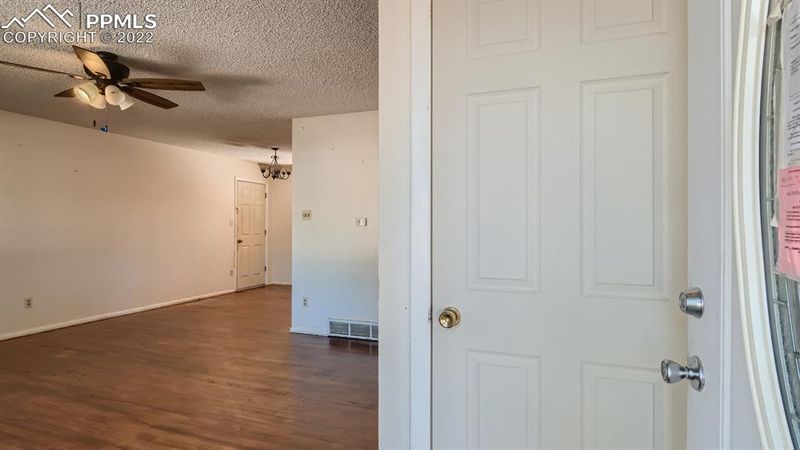 827 Querida Dr, Colorado Springs, CO 80909