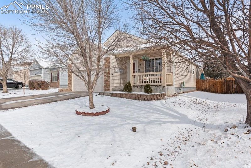 8271 Silver Glen Dr, Fountain, CO 80817