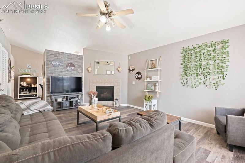 8271 Silver Glen Dr, Fountain, CO 80817