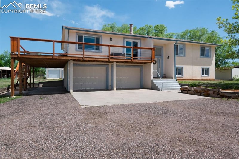8275 Ingle Ln, Fountain, CO 80817