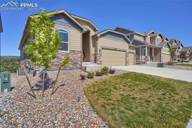 828 Gold Canyon Rd, Monument, CO 80132