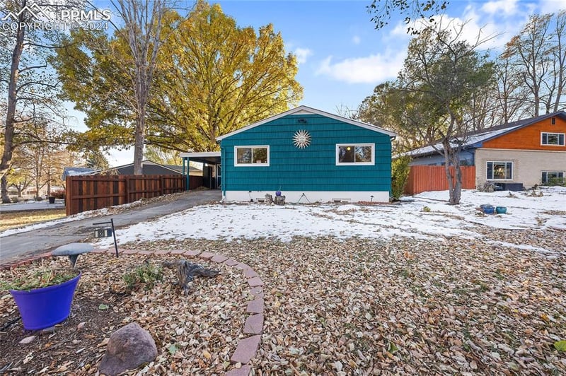 828 Valley Rd, Colorado Springs, CO 80904