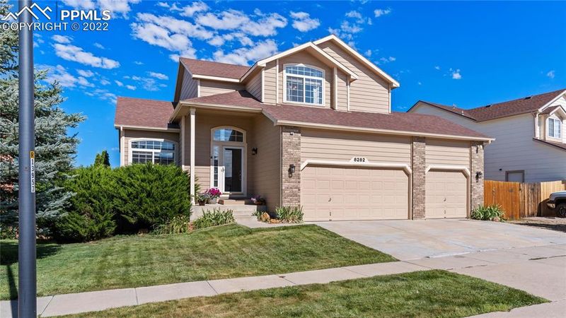 8282 Radcliff Dr, Colorado Springs, CO 80920