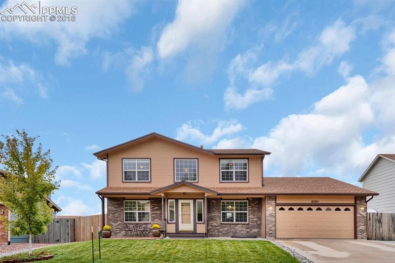 8285 Sedgewick Dr, Colorado Springs, CO 80925