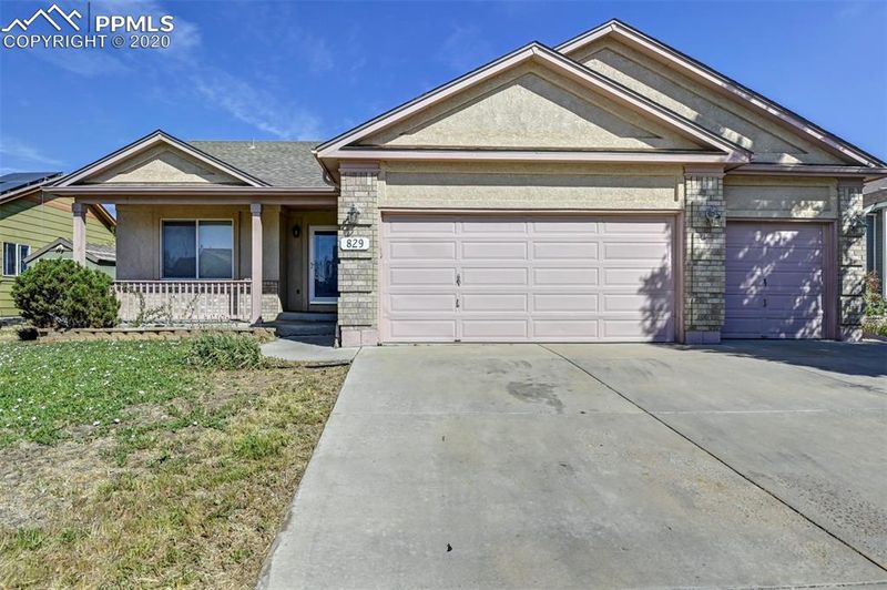 829 N Candlestar Loop, Fountain, CO 80817