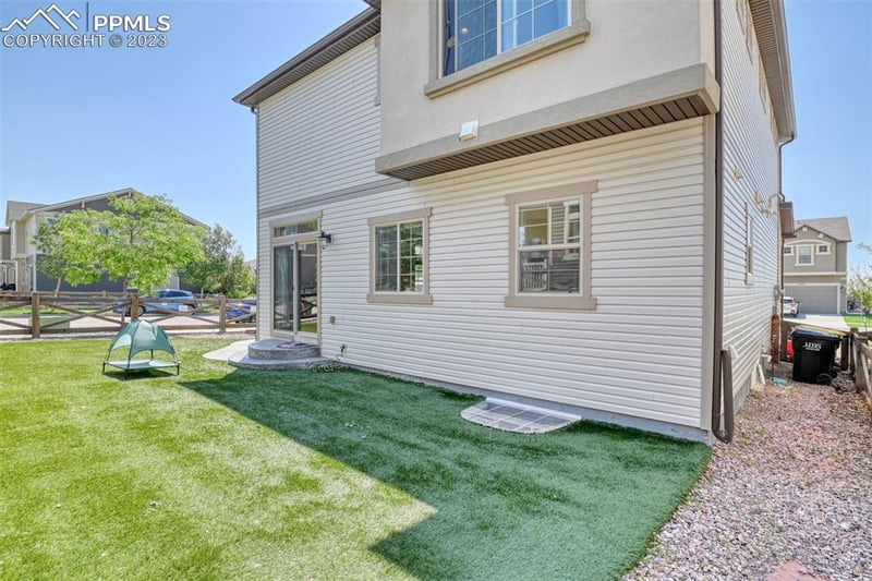 8290 Longleaf Ln, Colorado Springs, CO 80927