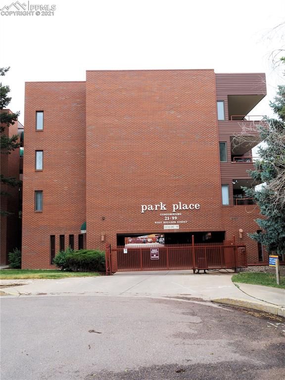 83 W Boulder St, Colorado Springs, CO 80903