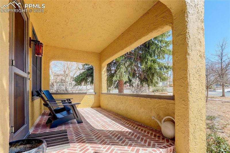 830 N Cedar St, Colorado Springs, CO 80903