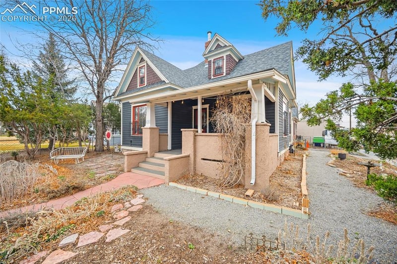 831 Cascade Ave, Colorado Springs, CO 80903