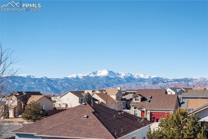 8314 Ravenel Dr, Colorado Springs, CO 80920