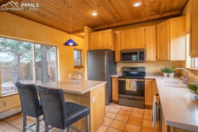 832 Circle Dr, Palmer Lake, CO 80133