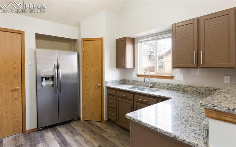 8325 Contrails Dr, Colorado Springs, CO 80920