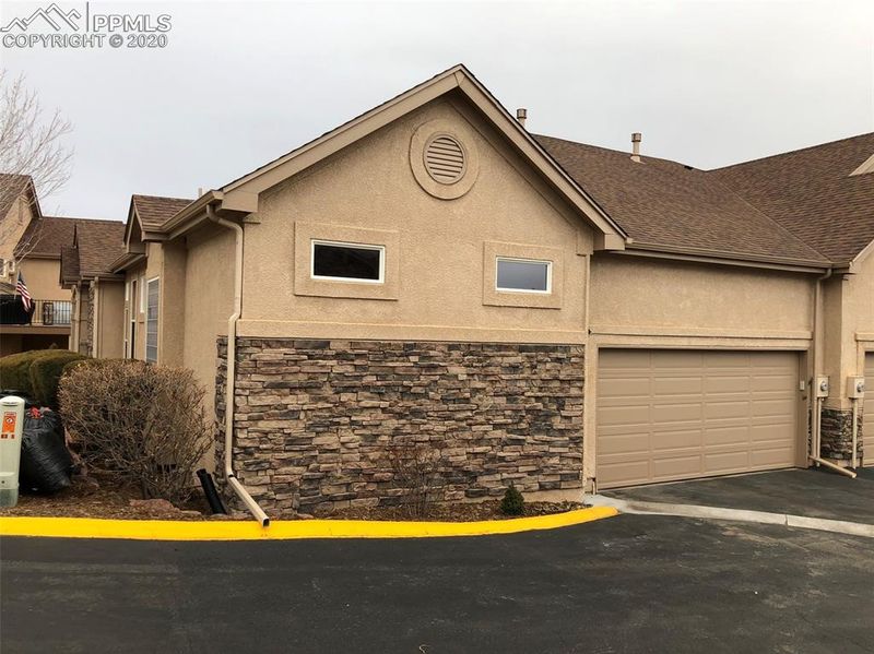 8325 Lighthouse Vw, Colorado Springs, CO 80920