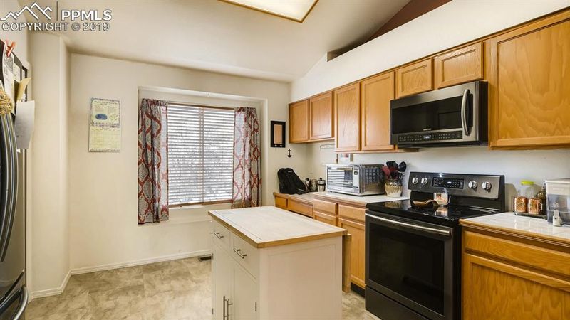 833 N Candlestar Loop, Fountain, CO 80817