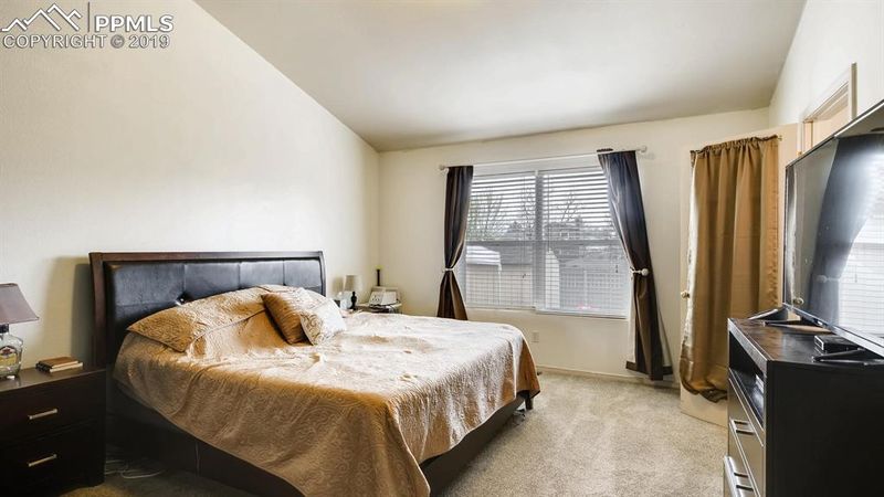 833 N Candlestar Loop, Fountain, CO 80817