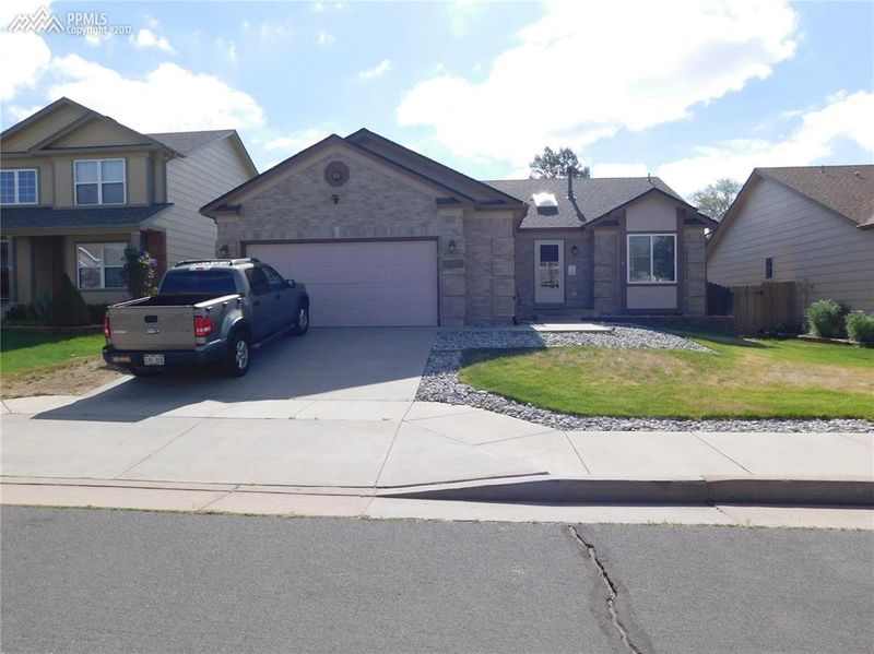 8331 Cooper River Dr, Colorado Springs, CO 80920