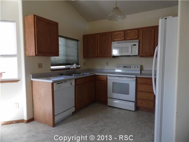 835 Lords Hill Dr, Fountain, CO 80817