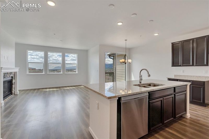 835 Marine Corps Dr, Monument, CO 80132