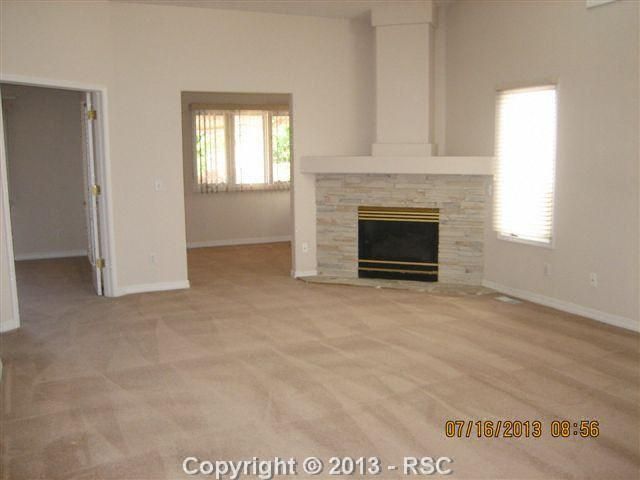 835 Shrine Vw, Colorado Springs, CO 80906