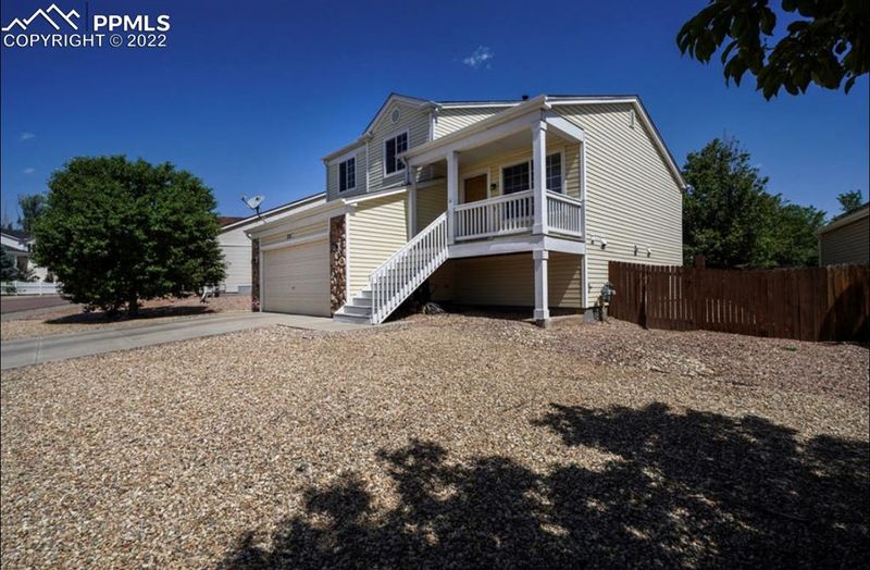 8351 Silver Glen Dr, Fountain, CO 80817