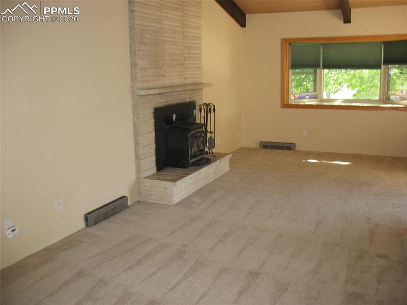 837 Old Dutch Mill Rd, Colorado Springs, CO 80907