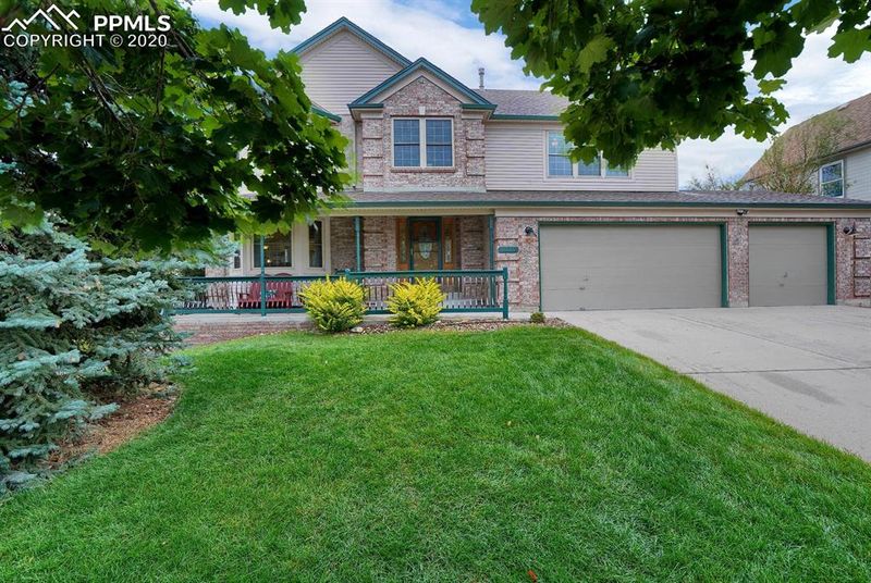 8370 Sutterfield Dr, Colorado Springs, CO 80920