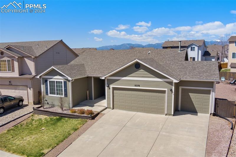 8378 Shadow Run Ln, Fountain, CO 80817