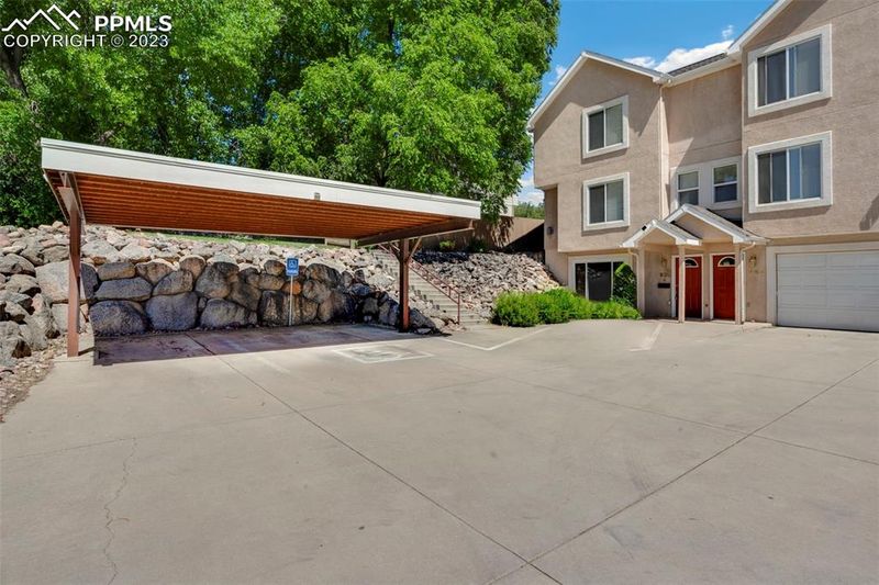 838 Mesa Valley Rd, Colorado Springs, CO 80907
