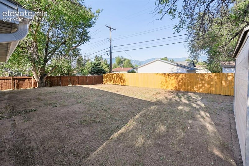 838 Sequoia Dr, Colorado Springs, CO 80910