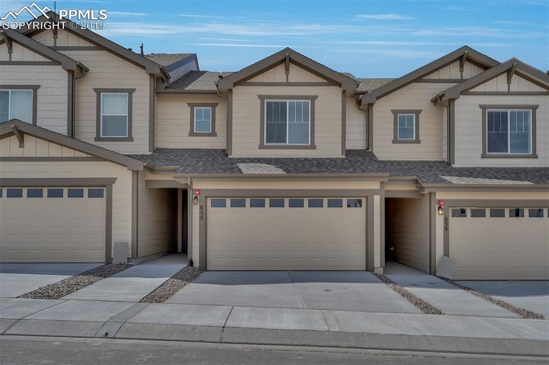 839 Marine Corps Dr, Monument, CO 80132