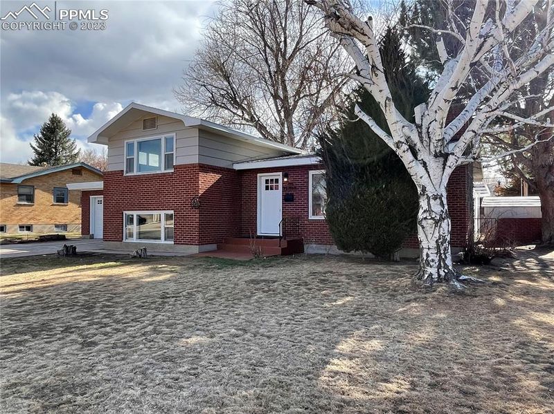 84 Baylor St, Pueblo, CO 81005