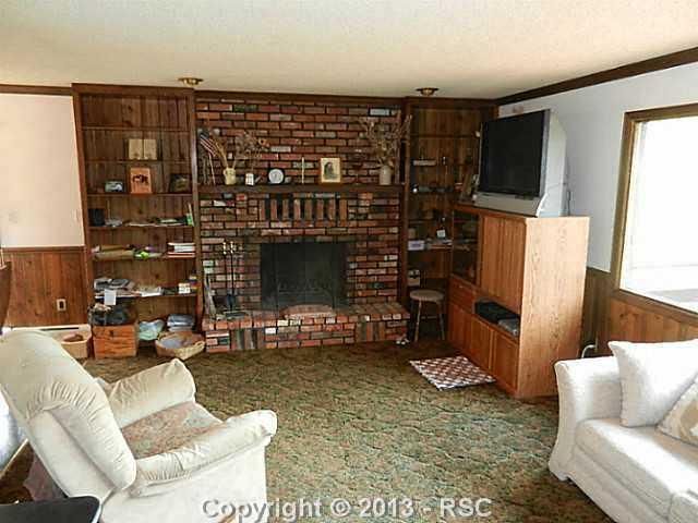 84 County Road 62, Divide, CO 80814