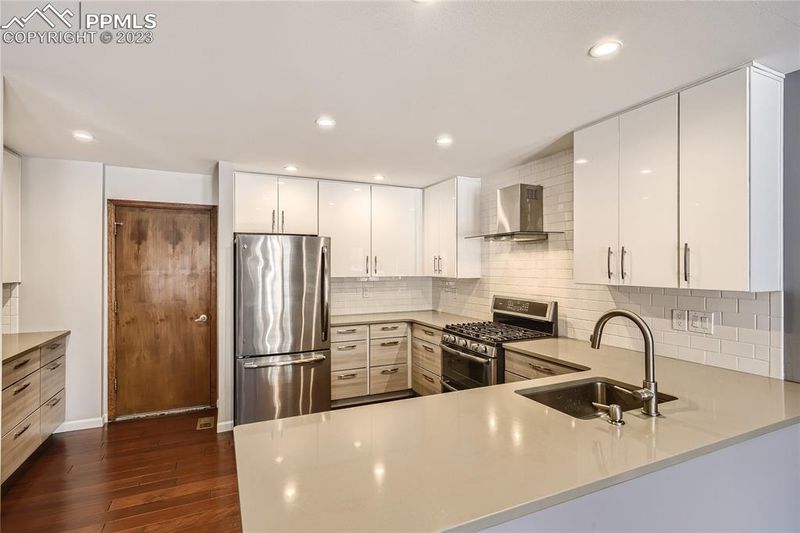 84 Woodbridge Dr, Colorado Springs, CO 80906
