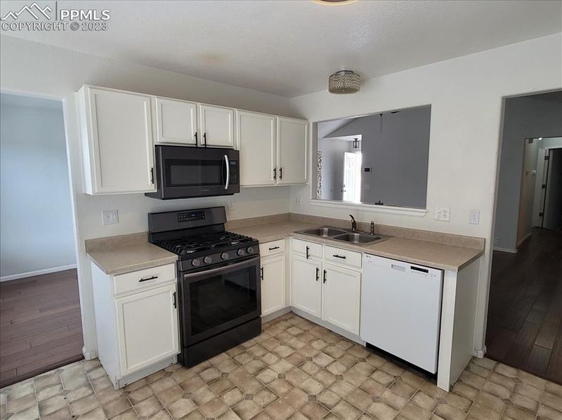 8402 Snowdrop Ct, Fountain, CO 80817