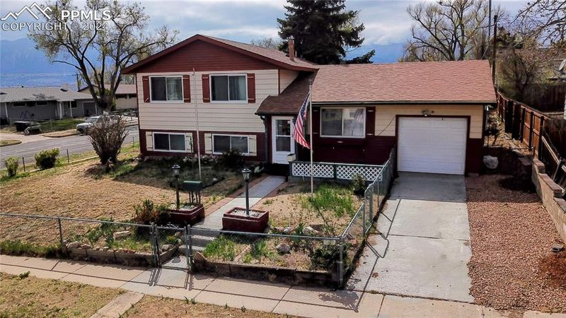 842 Bryce Dr, Colorado Springs, CO 80910