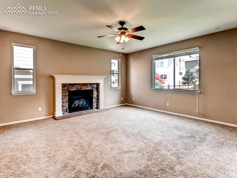 842 Spectrum Loop, Colorado Springs, CO 80921