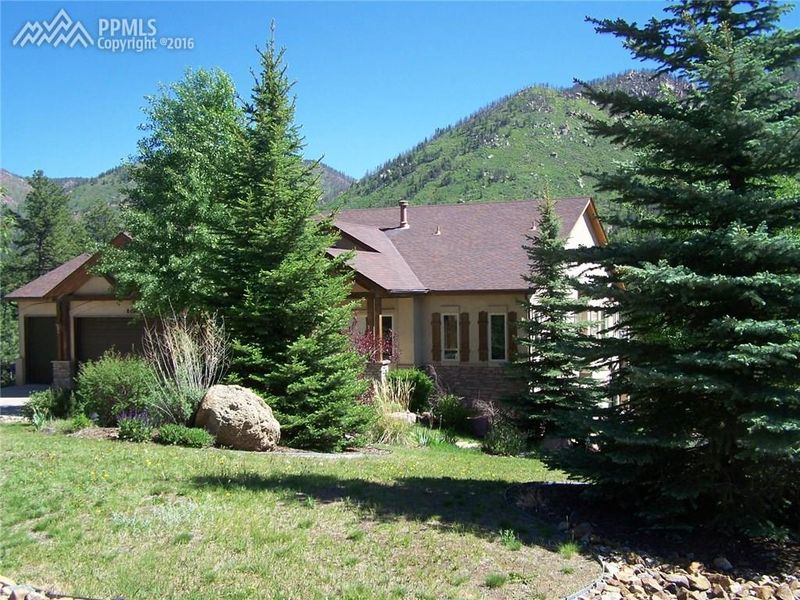8420 Aspenglow Ln, Cascade, CO 80809