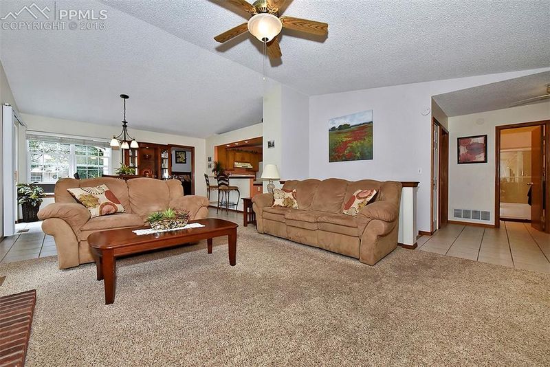 8420 Pepperridge Dr, Colorado Springs, CO 80920