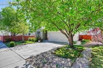 8422 Silver Glen Dr, Fountain, CO 80817