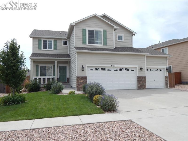 8427 Chasewood Loop, Colorado Springs, CO 80908