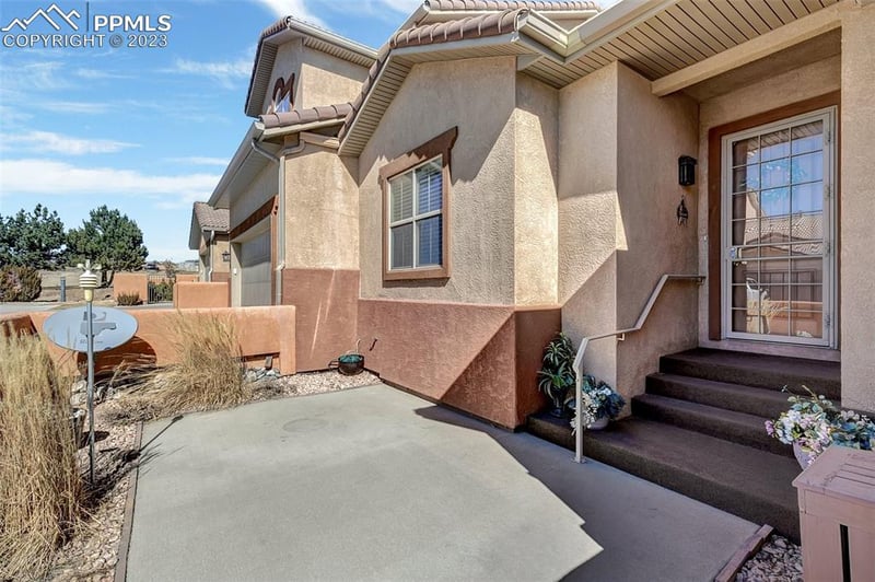 8427 Snow Cap Vw, Colorado Springs, CO 80920